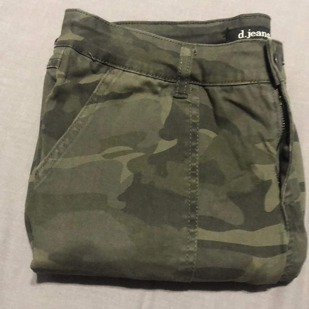 Cropped ankle pants